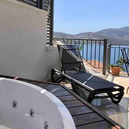 Damla - Luxury In Exclusive Location *